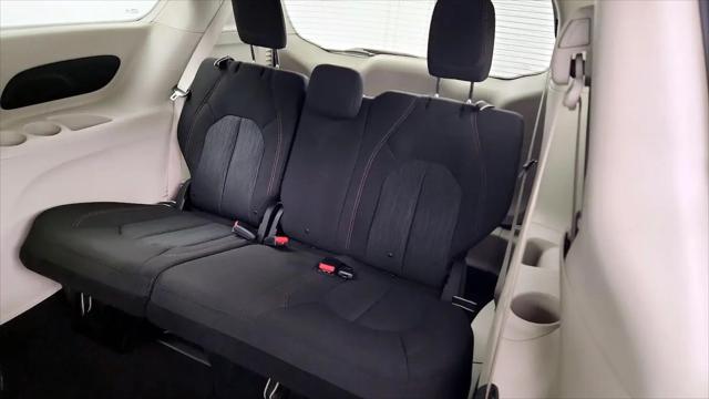 2020 Chrysler Pacifica Touring