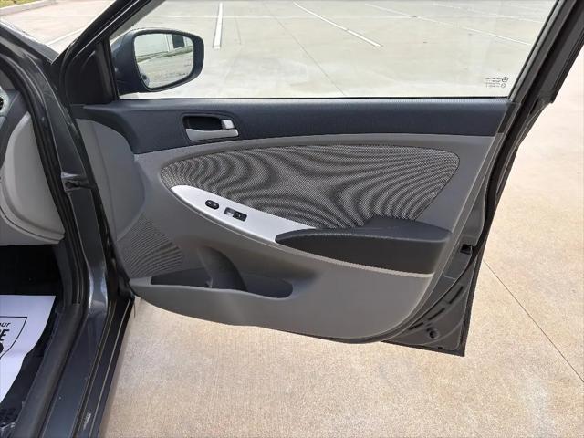 2013 Hyundai Accent GLS