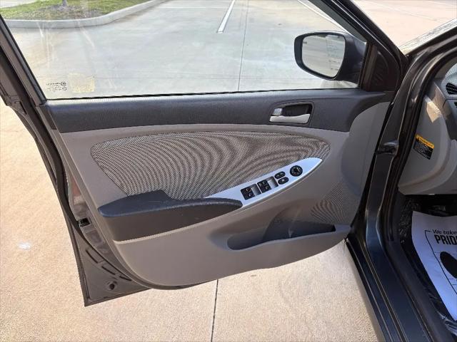 2013 Hyundai Accent GLS