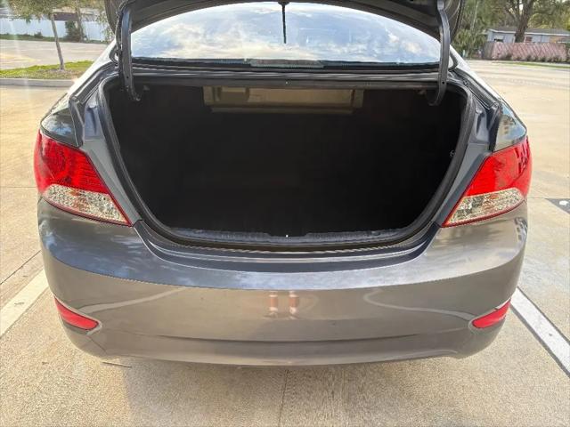 2013 Hyundai Accent GLS