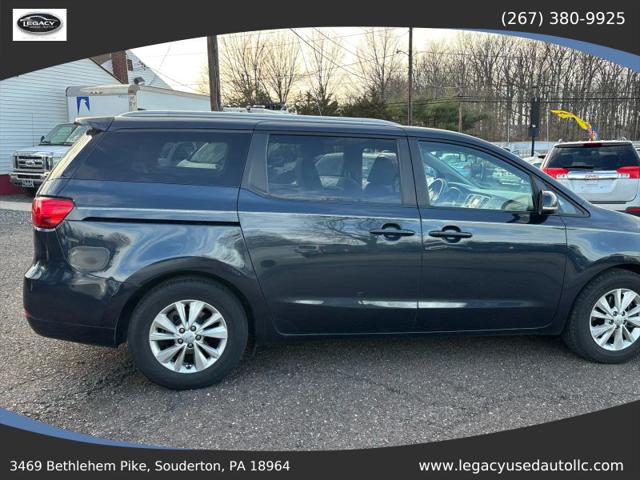 2015 Kia Sedona LX