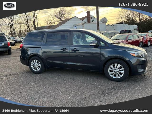 2015 Kia Sedona LX