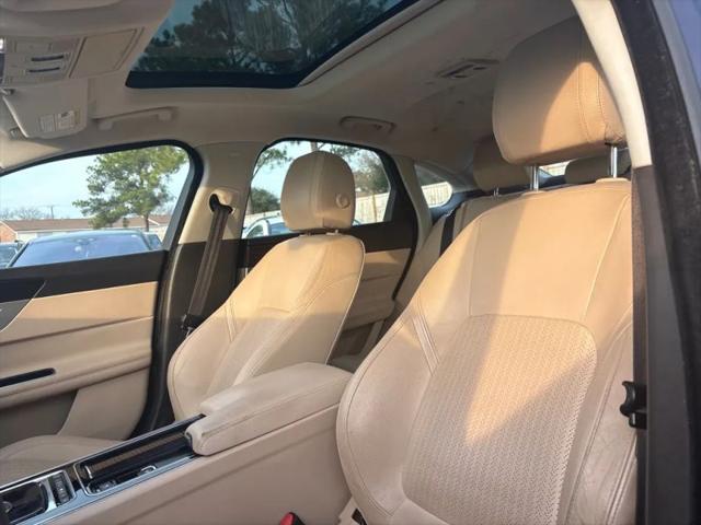 2017 Jaguar XF 35t Prestige
