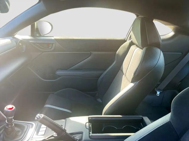 2025 Toyota GR86 Premium