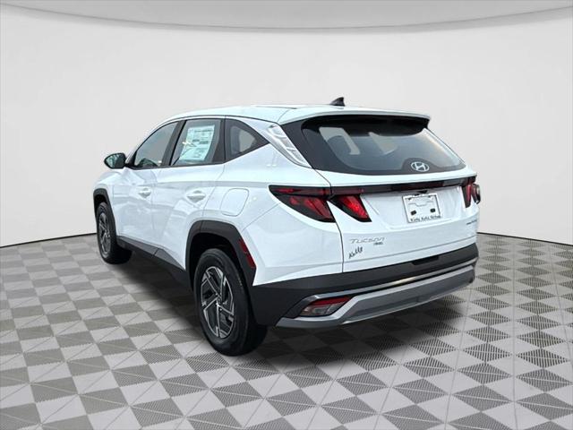 2026 Hyundai Tucson Hybrid Blue SE