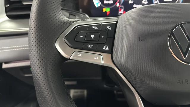 2026 Volkswagen Tiguan SE R-Line Black