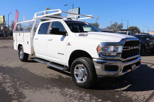 2022 Ram 3500 Big Horn Crew Cab 4x4 8' Box