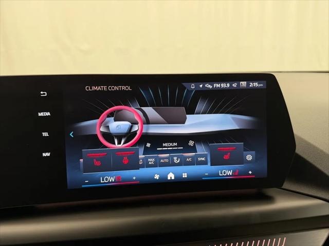 2025 BMW Coupe xDrive