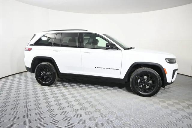 2026 Jeep Grand Cherokee Altitude 4x4