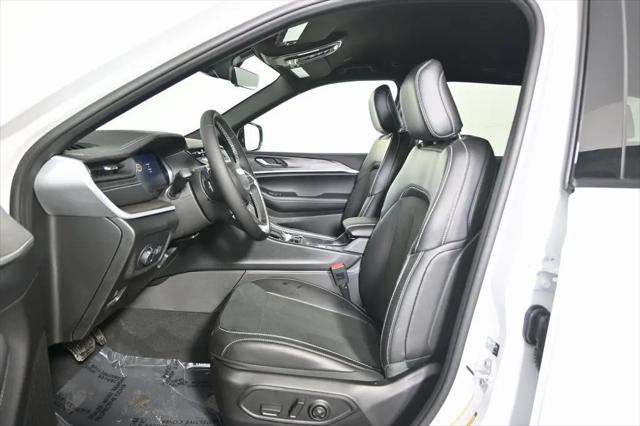 2026 Jeep Grand Cherokee Altitude 4x4