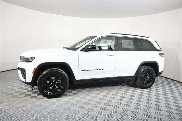 2026 Jeep Grand Cherokee Altitude 4x4