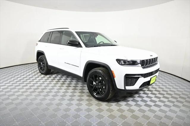 2026 Jeep Grand Cherokee Altitude 4x4