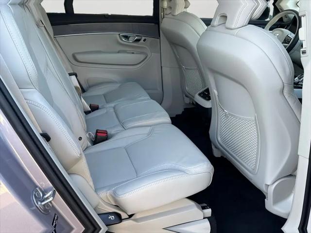 2026 Volvo XC90 Ultra Dark Theme, B6 AWD Gas (mild hybrid), Gasoline, 7 Seats