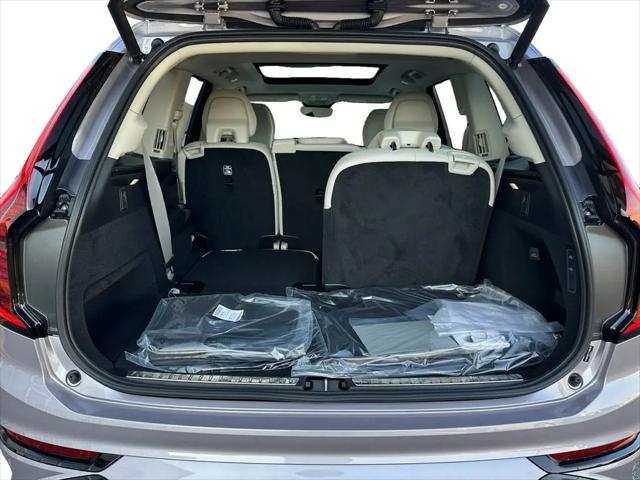 2026 Volvo XC90 Ultra Dark Theme, B6 AWD Gas (mild hybrid), Gasoline, 7 Seats