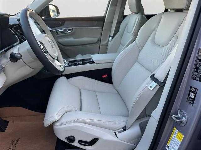 2026 Volvo XC90 Ultra Dark Theme, B6 AWD Gas (mild hybrid), Gasoline, 7 Seats