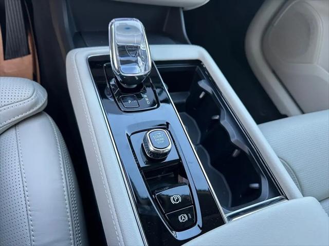 2026 Volvo XC90 Ultra Dark Theme, B6 AWD Gas (mild hybrid), Gasoline, 7 Seats