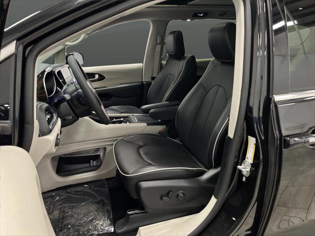 2023 Chrysler Pacifica Hybrid Limited