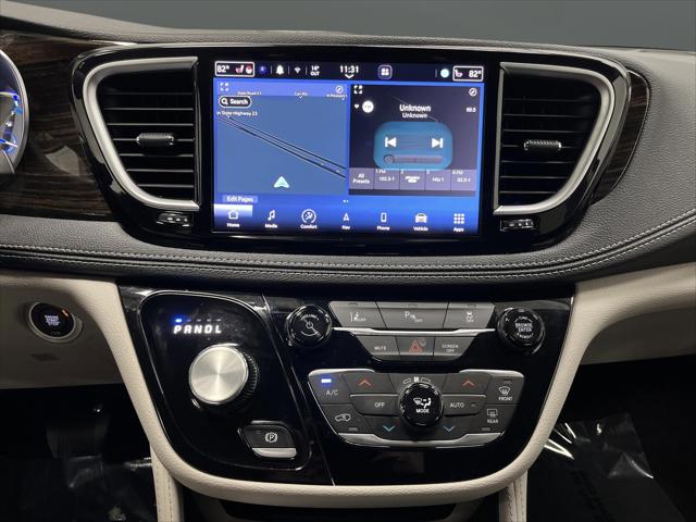 2023 Chrysler Pacifica Hybrid Limited