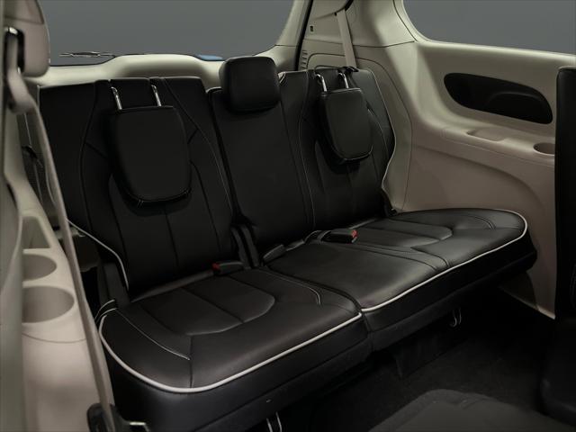 2023 Chrysler Pacifica Hybrid Limited