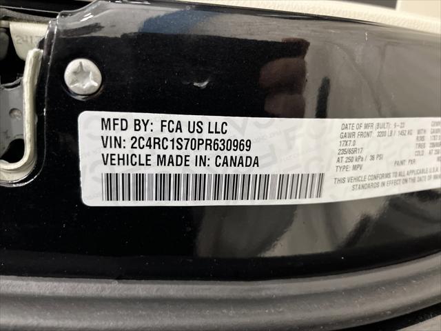 2023 Chrysler Pacifica Hybrid Limited