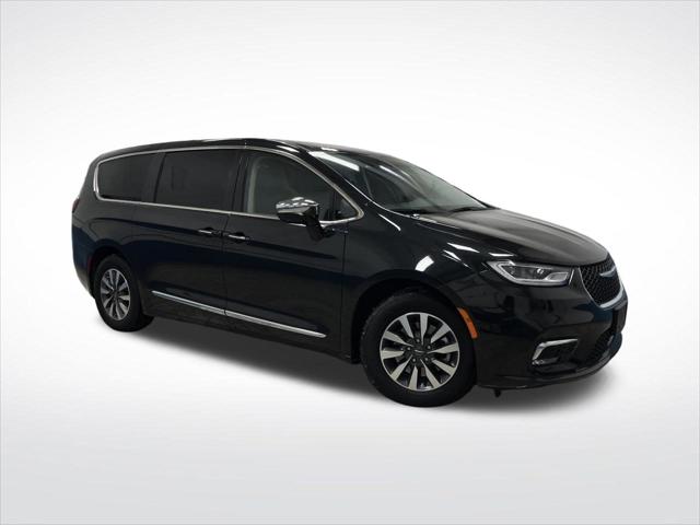 2023 Chrysler Pacifica Hybrid Limited