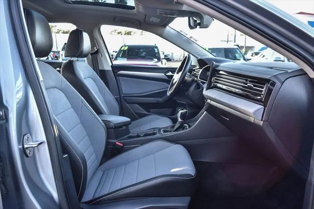 2025 Volkswagen Jetta 1.5T SE