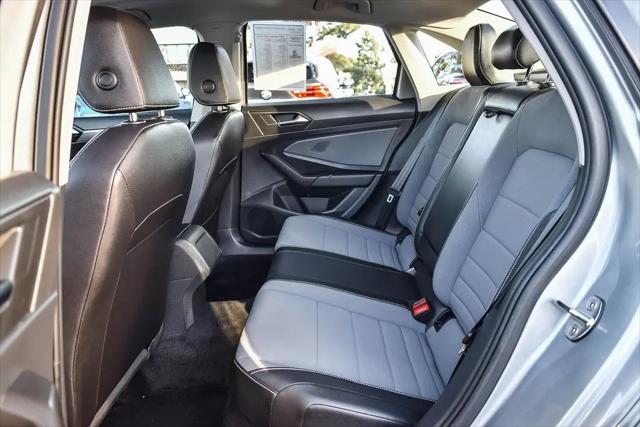 2025 Volkswagen Jetta 1.5T SE
