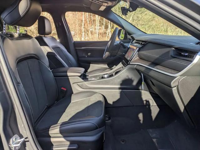 2026 Jeep Grand Cherokee Altitude 4x4