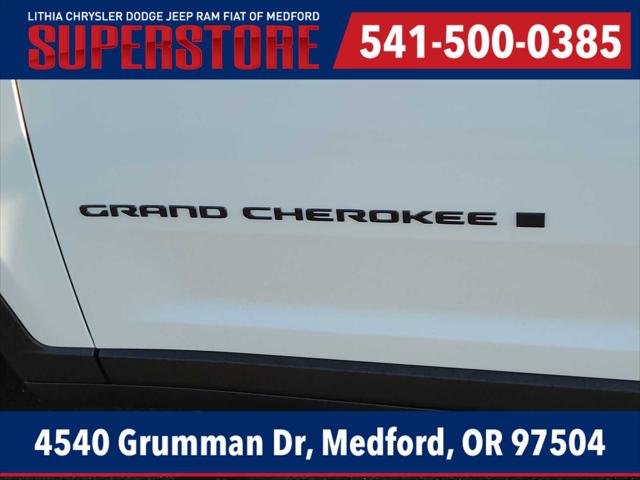 2026 Jeep Grand Cherokee Laredo Altitude