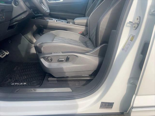 2026 Volkswagen Atlas SEL Premium R-Line