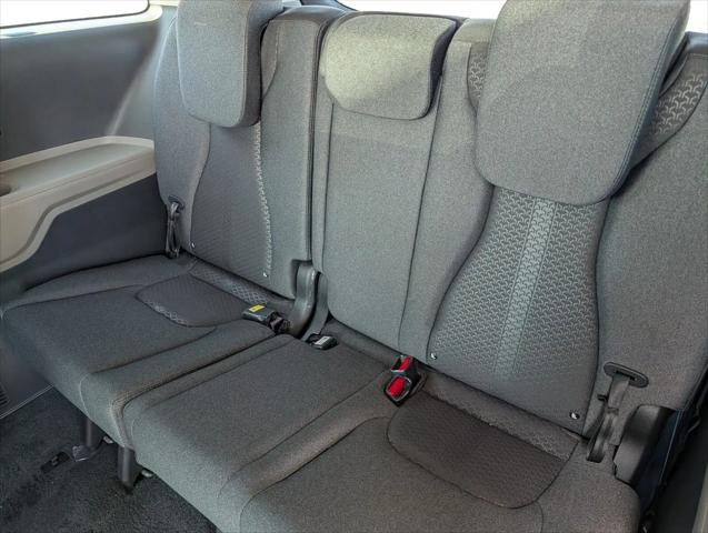 2026 Kia Carnival MPV LX