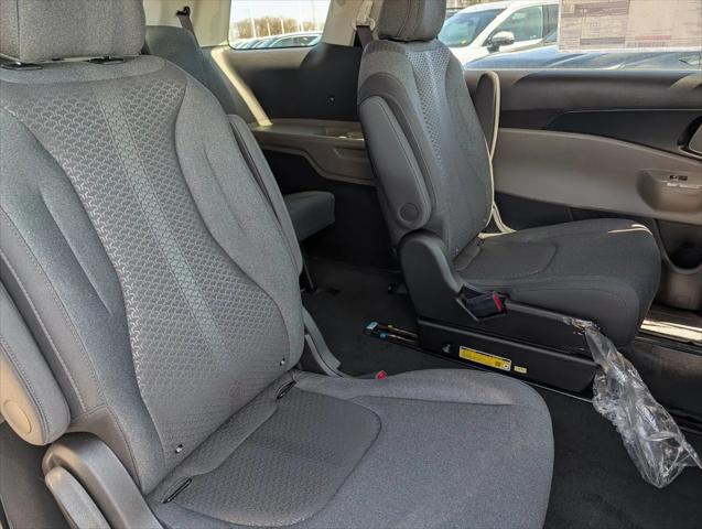 2026 Kia Carnival MPV LX