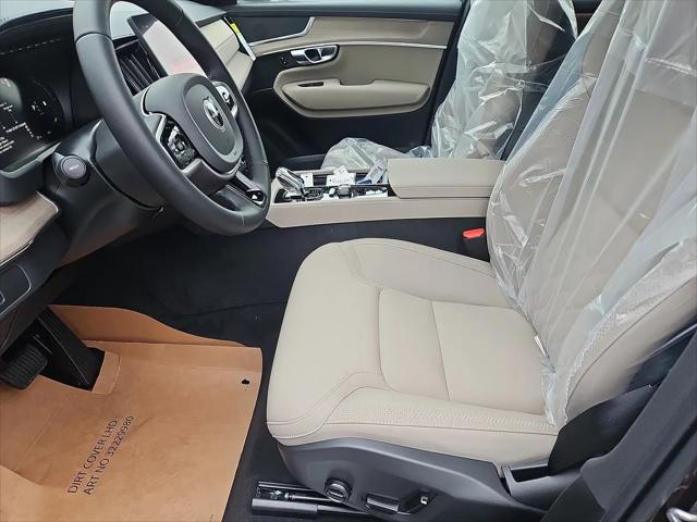 2026 Volvo XC90 Core, B5 AWD Gas (mild hybrid), Gasoline, Bright, 7 Seats