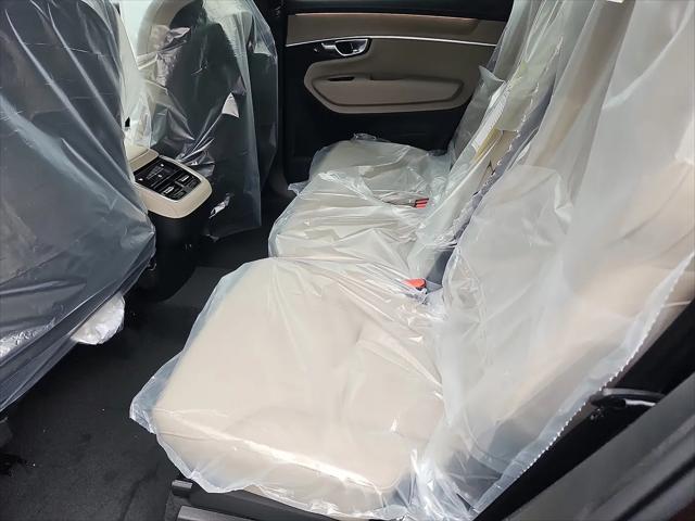 2026 Volvo XC90 Core, B5 AWD Gas (mild hybrid), Gasoline, Bright, 7 Seats