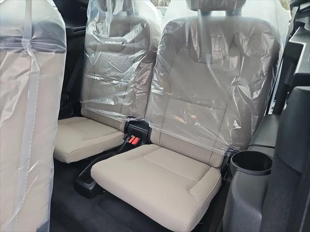 2026 Volvo XC90 Core, B5 AWD Gas (mild hybrid), Gasoline, Bright, 7 Seats