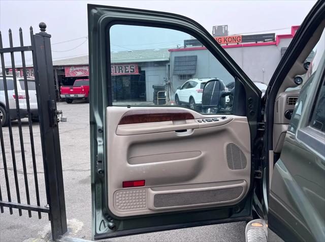 2004 Ford F-350 LARIAT