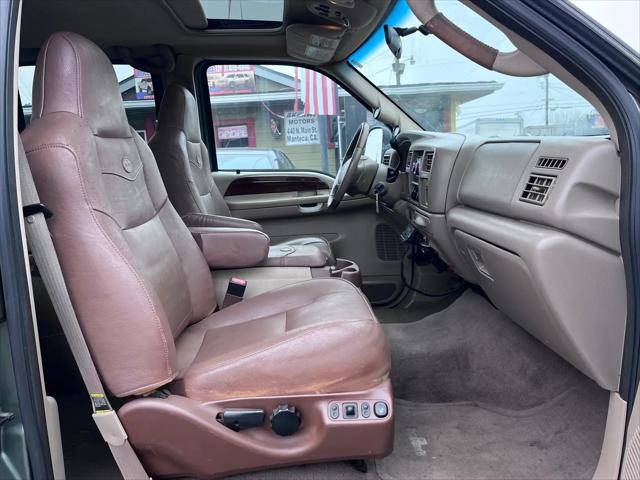 2004 Ford F-350 LARIAT