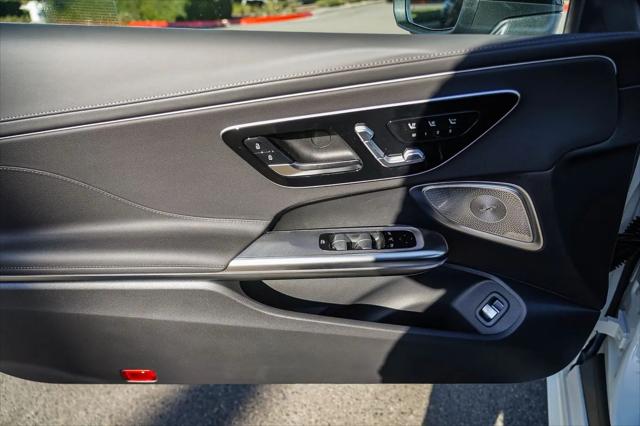 2026 Mercedes-Benz E-CLASS E 300 CLE 300
