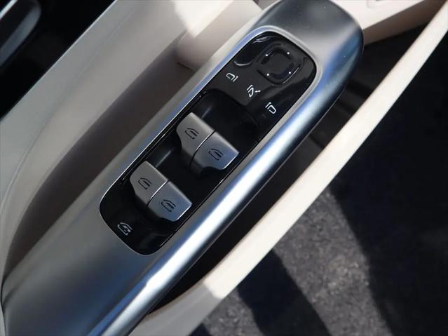 2026 Mercedes-Benz C-CLASS C 300 C 300