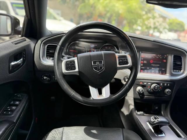 2014 Dodge Charger SXT Plus