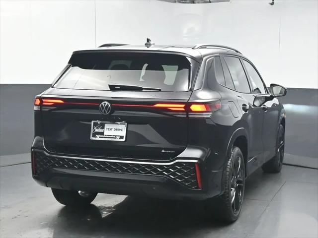2026 Volkswagen Tiguan SE R-Line Black