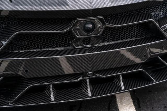 2022 Lamborghini Urus Pearl Capsule