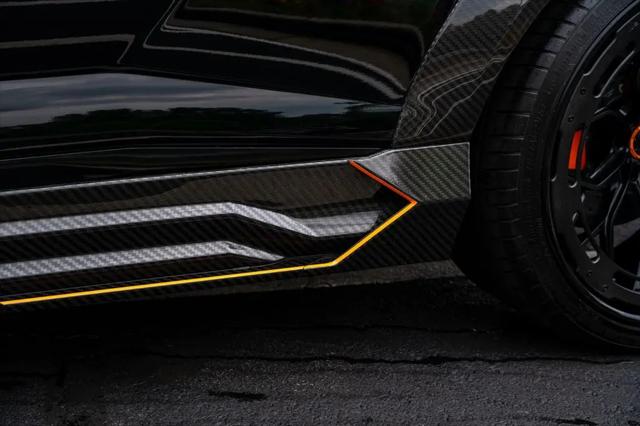 2022 Lamborghini Urus Pearl Capsule