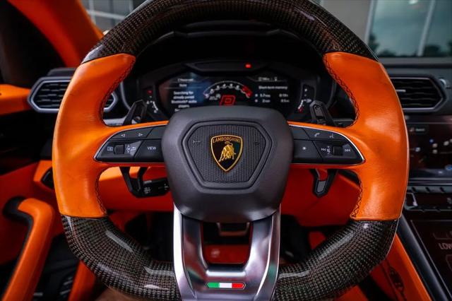 2022 Lamborghini Urus Pearl Capsule