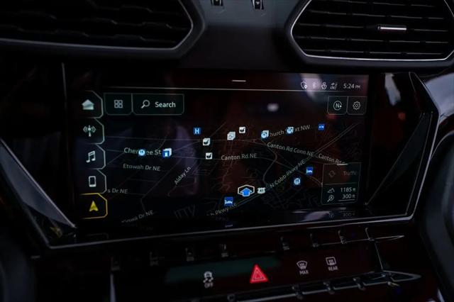 2022 Lamborghini Urus Pearl Capsule