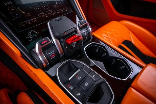 2022 Lamborghini Urus Pearl Capsule