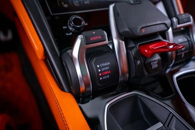 2022 Lamborghini Urus Pearl Capsule