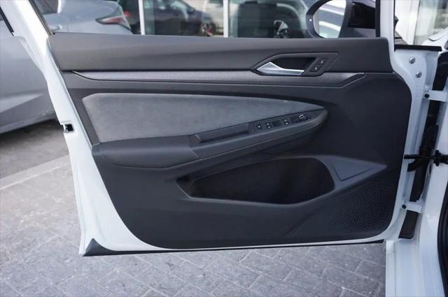 2026 Volkswagen Golf R Base
