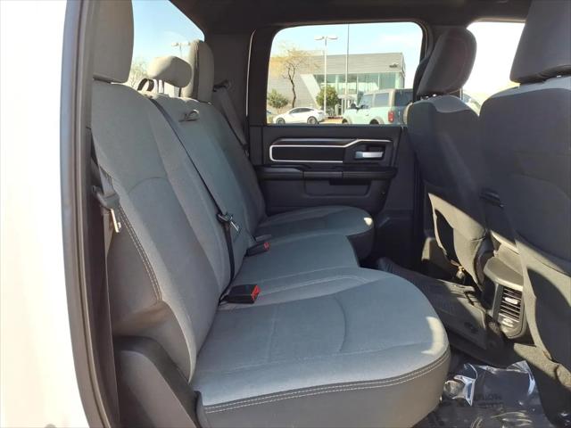 2024 Ram 3500 Big Horn Crew Cab 4x4 8' Box