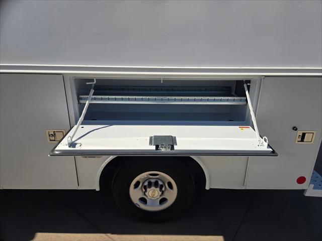 2025 Chevrolet Express Cutaway Work Van